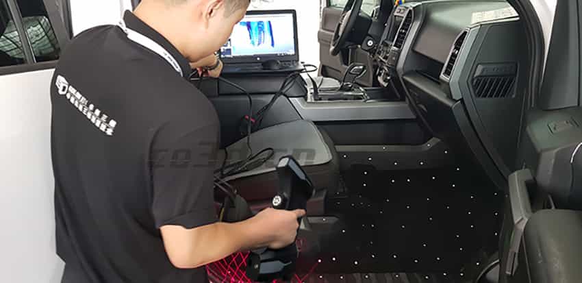 華朗三維掃描儀-汽車腳墊現(xiàn)場(chǎng)掃描數(shù)據(jù)